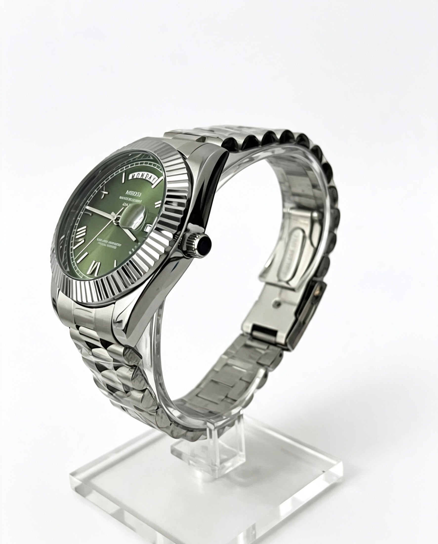 NIBOSI MENS DAY DATE WATCH - SILVER/OLIVE GREEN – Nekhmad Watches