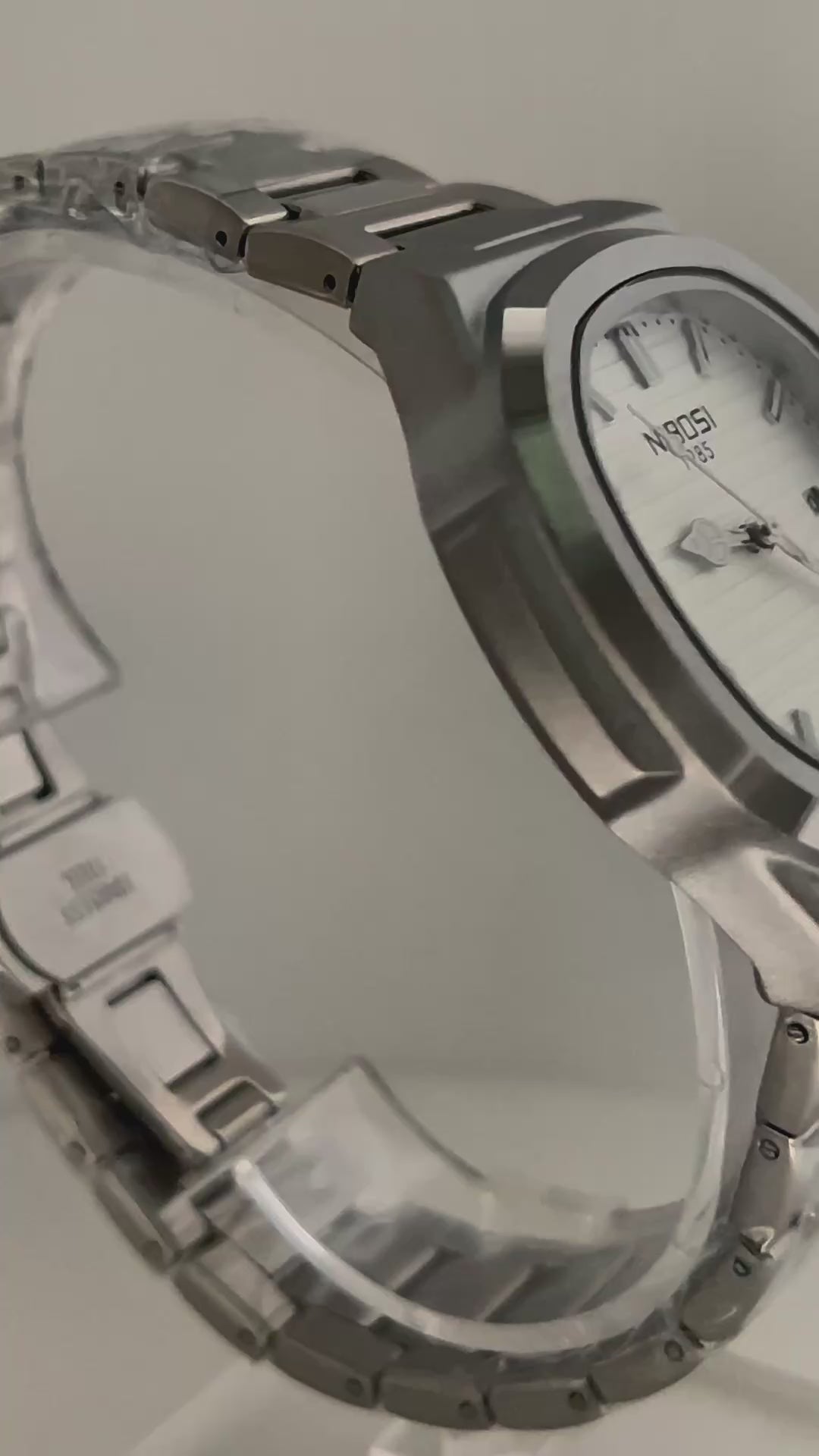 NIBOSI Mens Square Watch — Silver   Dial — 43mm Stainless Steel