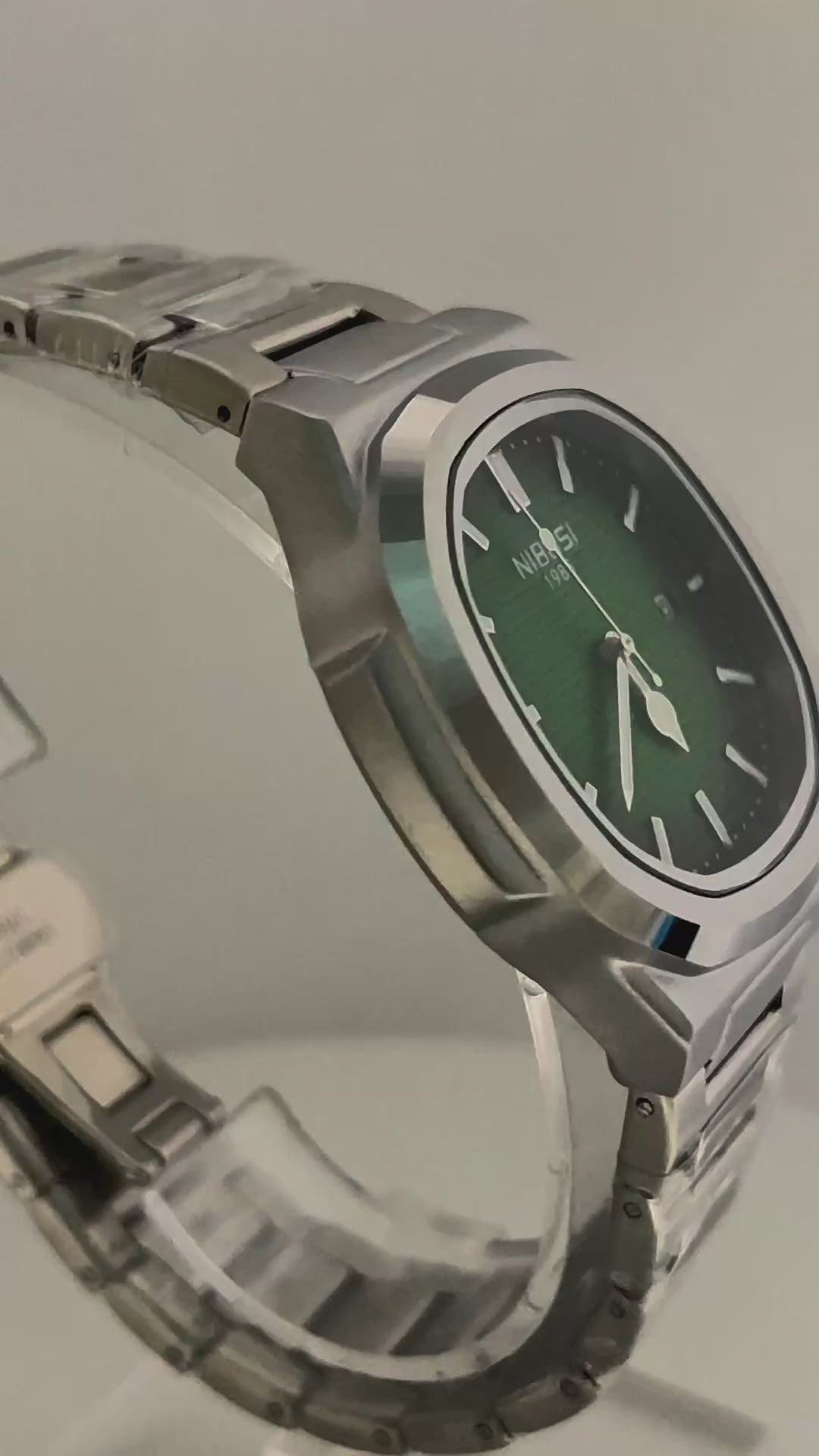 NIBOSI Mens Square Watch — Green Dial — 43mm Stainless Steel
