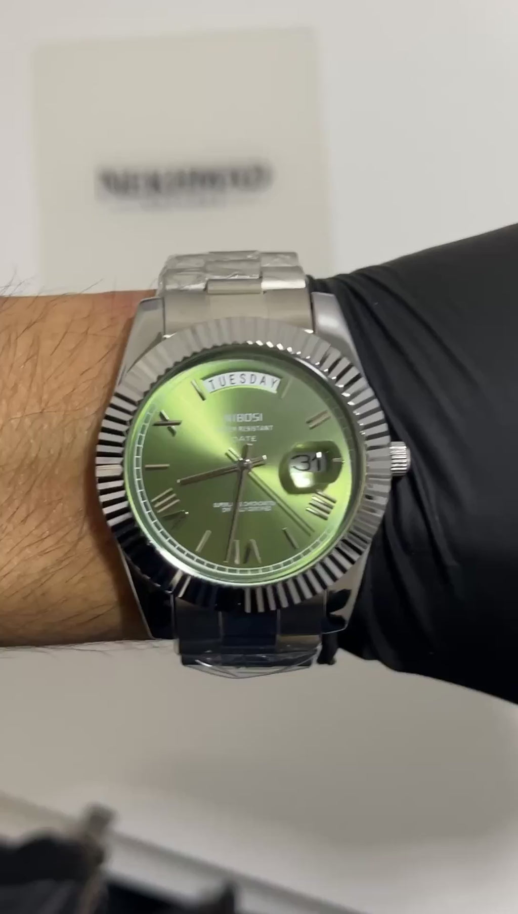 NIBOSI Mens Day-Date Watch — Olive Green Dial — 40mm Stainless Steel